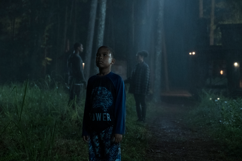 Illustration for article titled Single parenting looks significantly harder in the first images of Netflix's sci-fi drama Raising Dion